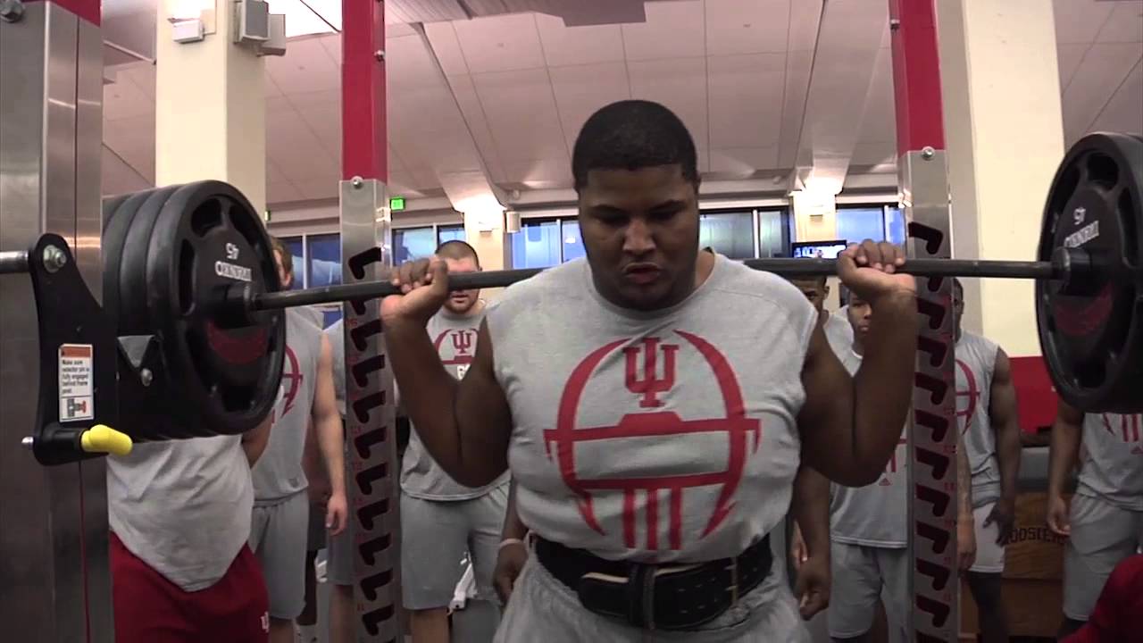 How Much Does the Average High School Football Player Squat 