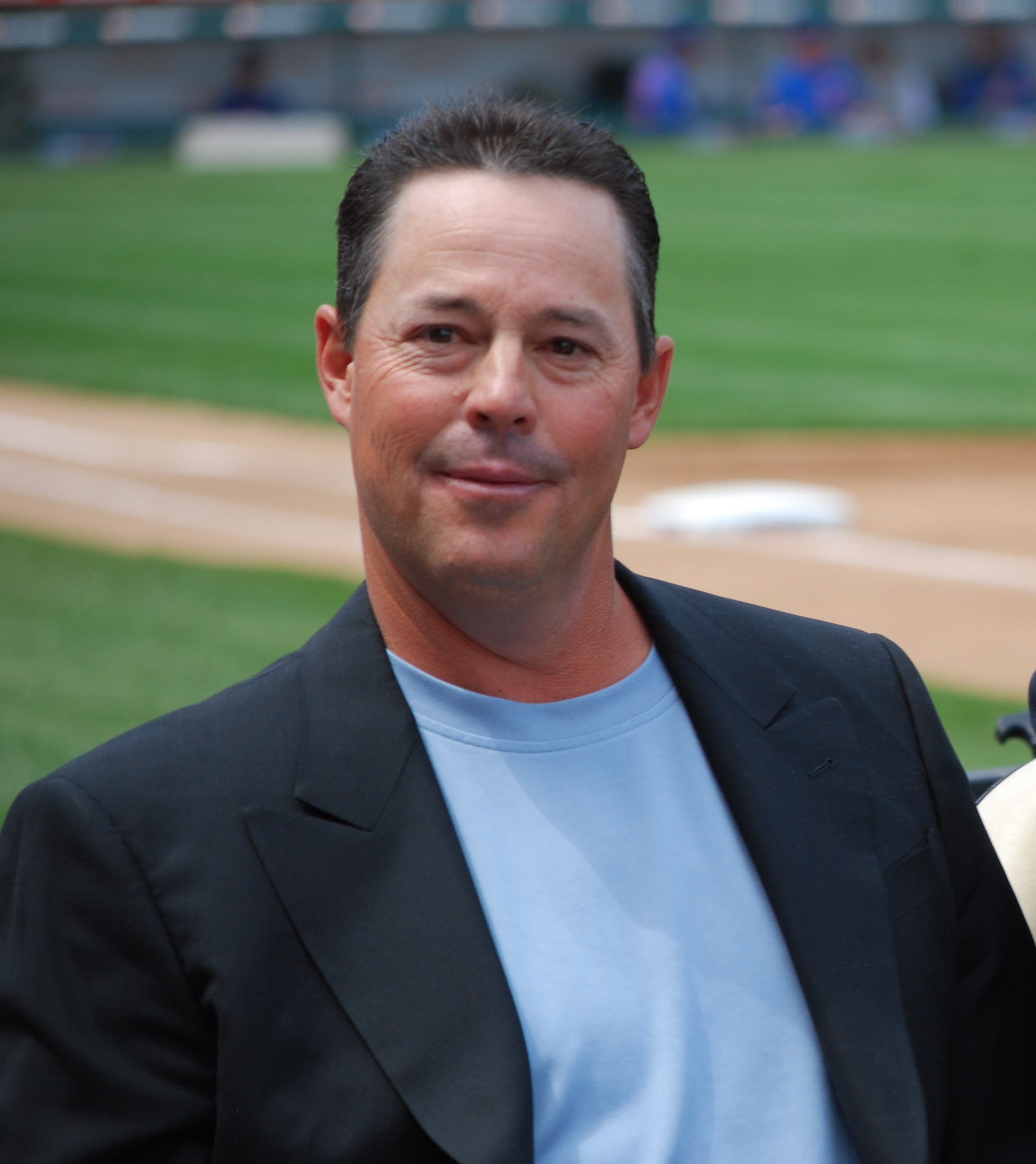 How Much is a Greg Maddux Baseball Card Worth