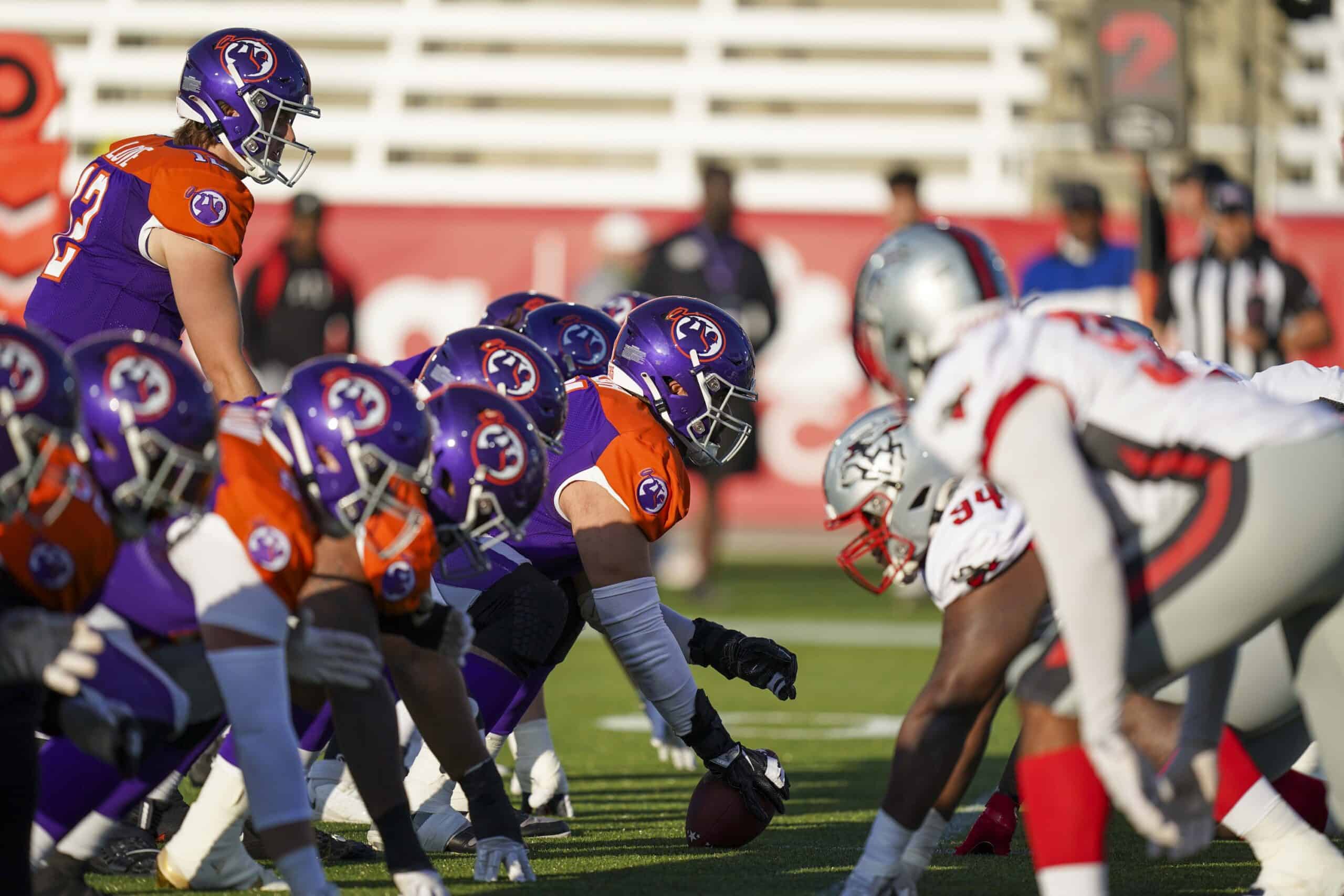 How Much Does a Usfl Football Player Make