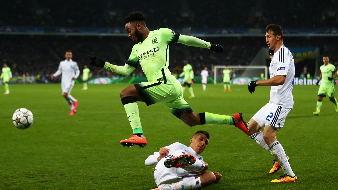 How Much Does a Soccer Player Run in a Game GloryGuy
